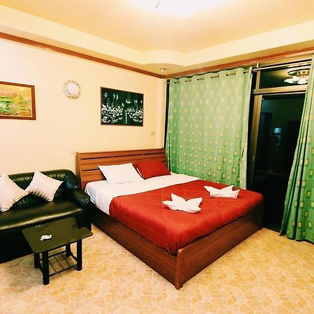 S-One Guesthouse Pattaya Eksteriør bilde