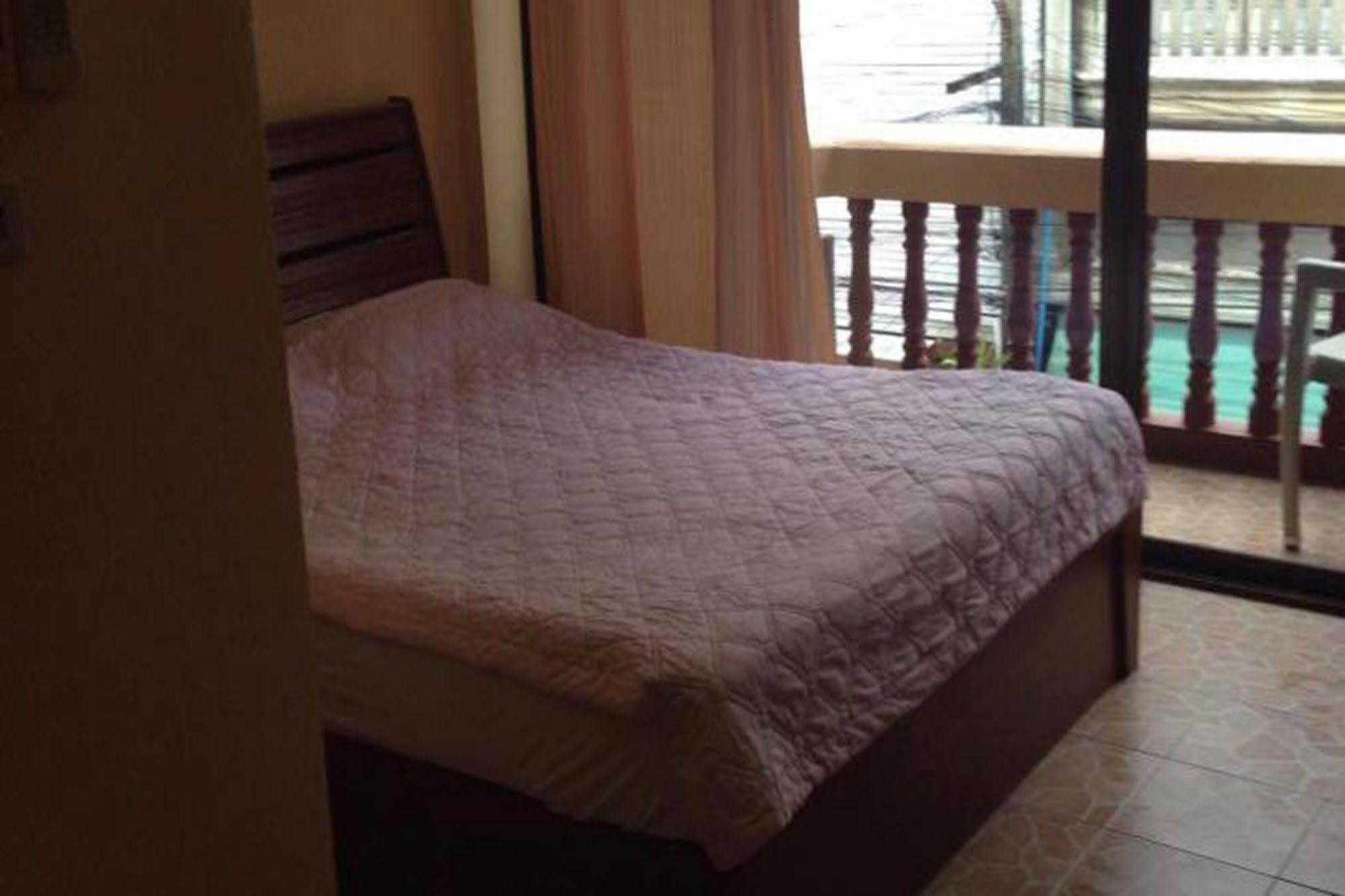 S-One Guesthouse Pattaya Eksteriør bilde