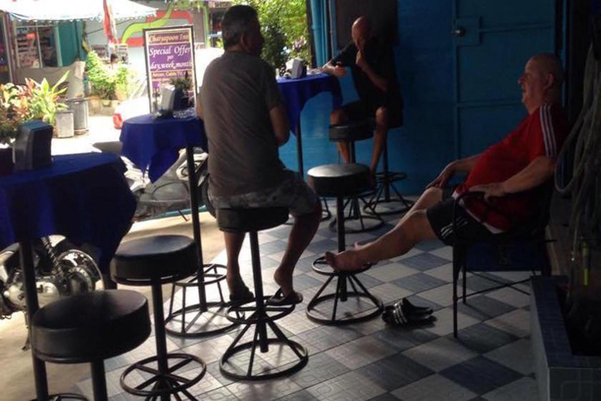 S-One Guesthouse Pattaya Eksteriør bilde